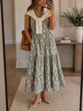Tahari Sleeveless Dress - Size Small